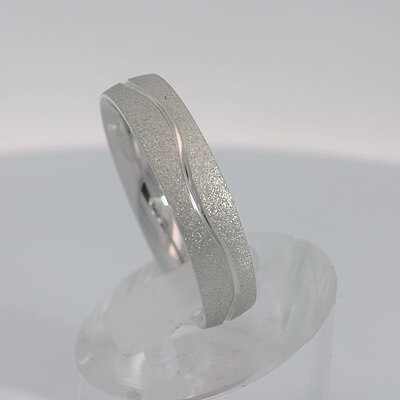 Ring mit 5 Glanzwellen 